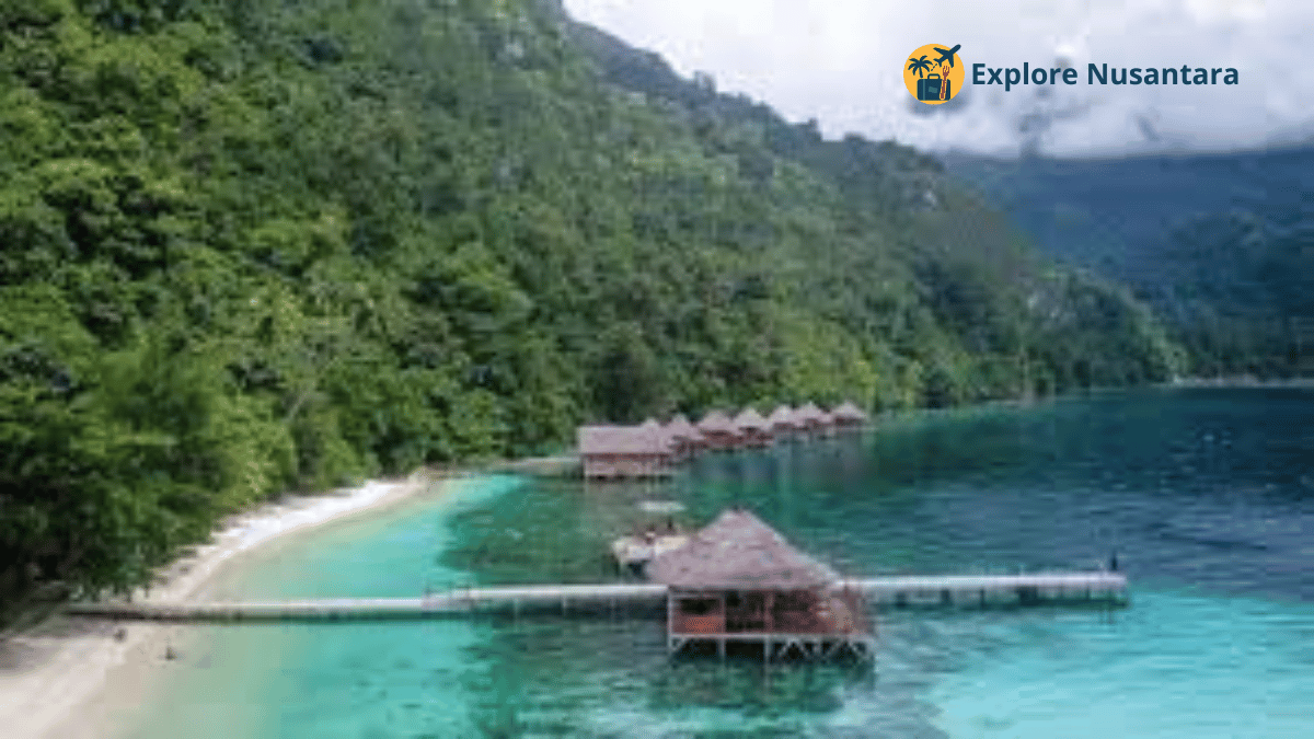 Pantai Ora Maluku Tengah
