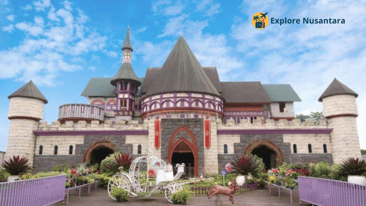 Taman dongeng di Fairy Garden Lembang Bandung