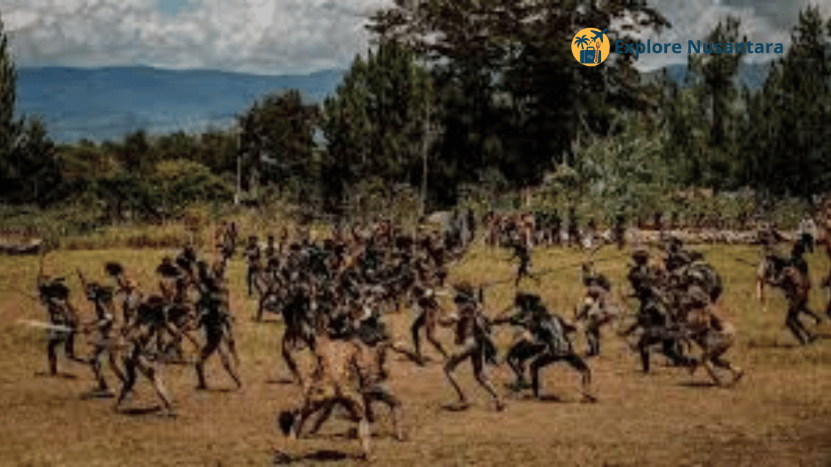Perang adat dalam Festival Lembah Baliem Papua 2025