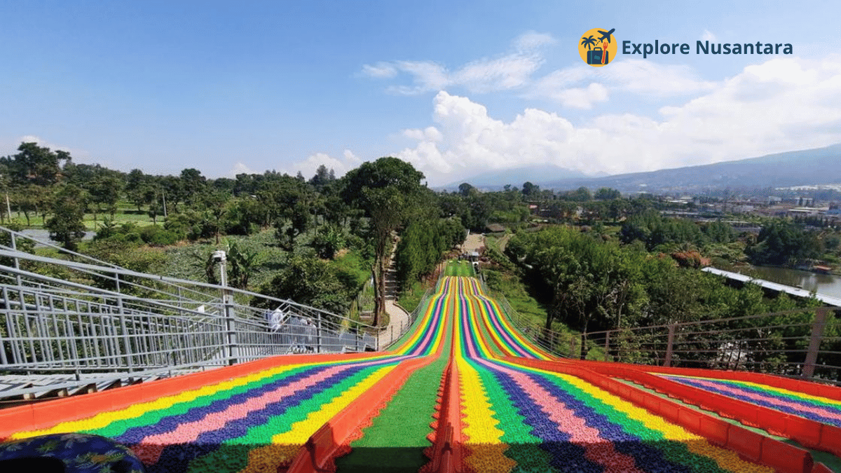 Rainbow Slide di Floating Market Lembang Bandung