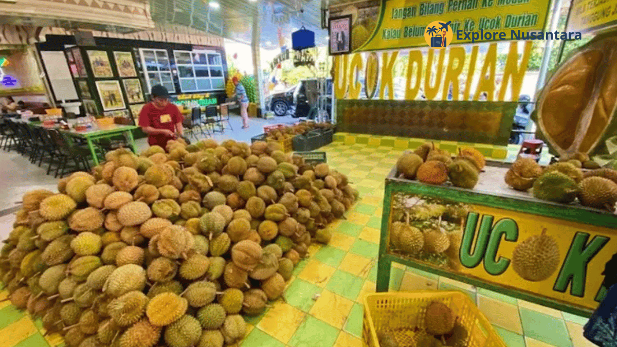 Ucok Durian Medan 2025, tempat makan durian paling laris dan legendaris