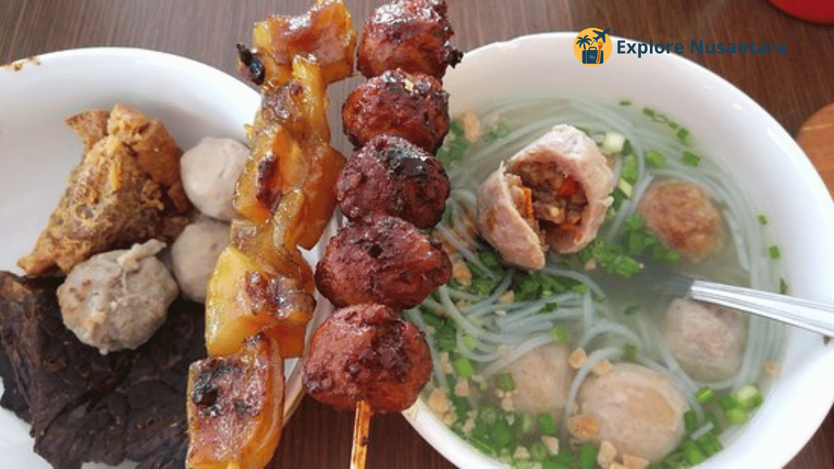 Bakso mercon isi sambal super pedas dari Surabaya