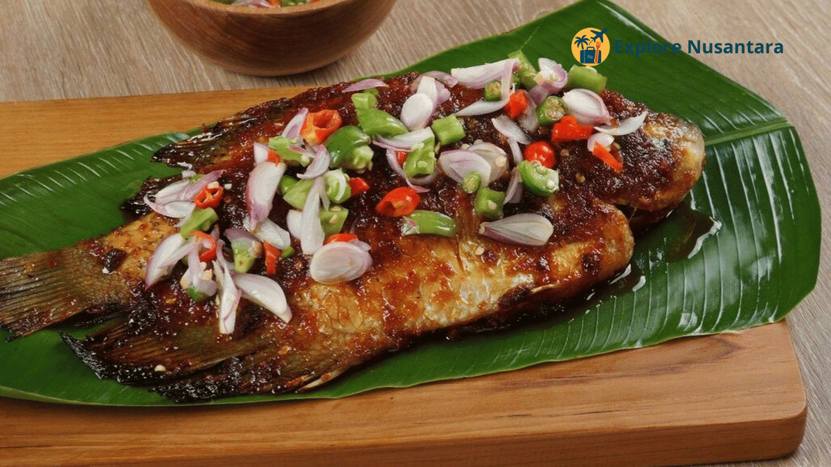 Ikan Bakar Colo-Colo khas Maluku, disajikan dengan sambal segar