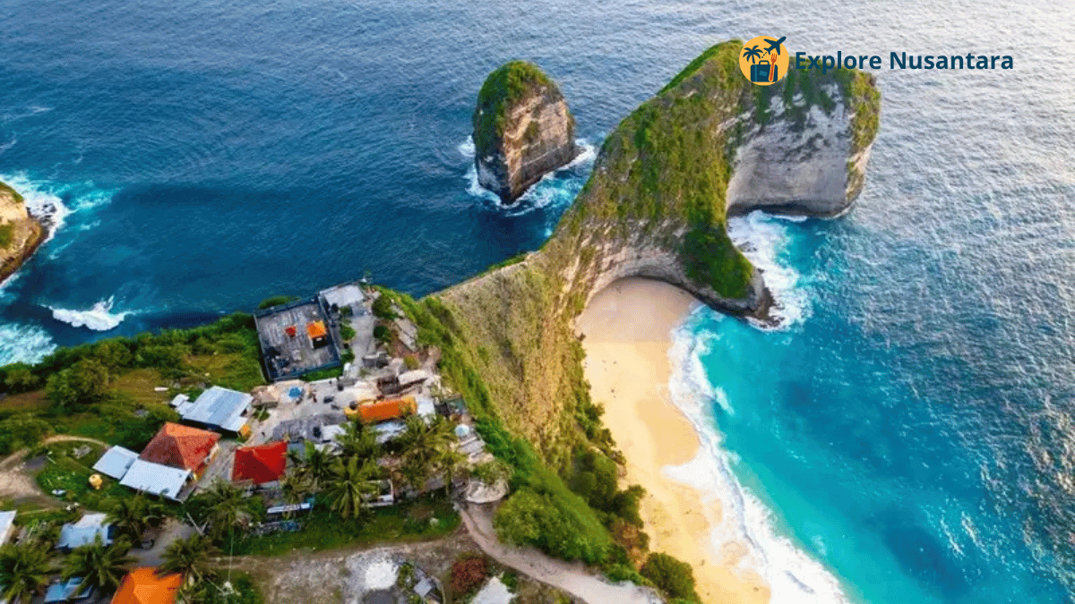 Eksplorasi Ubud dan Nusa Penida - Pemandangan Keling King Beach di Nusa Penida