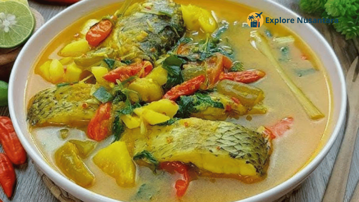 Papeda dengan Ikan Kuah Kuning, kuliner khas Papua dan Maluku yang naik daun di 2025